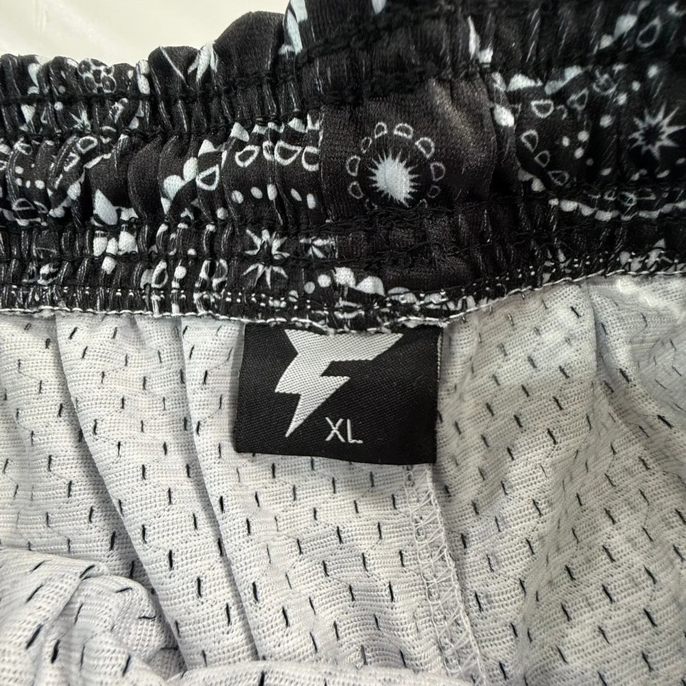 Crisp Lifestyle Paisley Bandana Mesh Shorts Black White Mens XL New